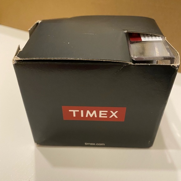 Timex Easy Reader 38mm Leather Strap Watch - Picture 14 of 14